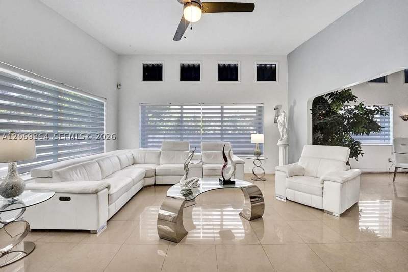 4 bedroom SingleFamilyResidence at 1750 71st St, Isle Of Normandy Miami Vi, Miami Beach — photo 4