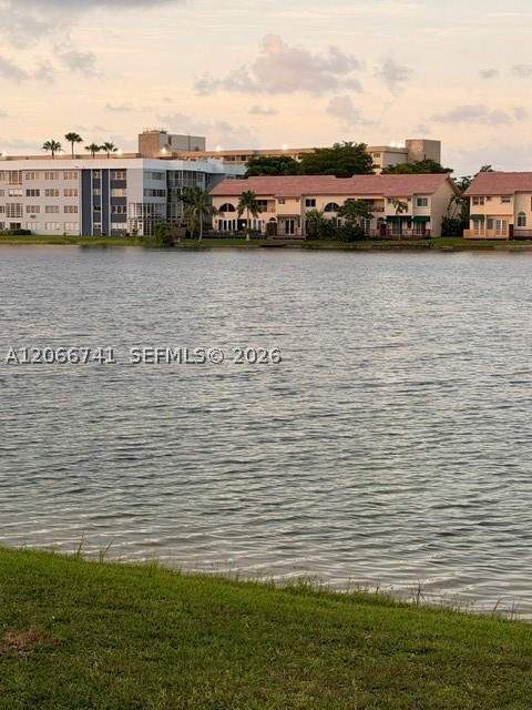 2 bedroom Condominium at 780 NE 199th St 207E, Northlake Vlg At Calif Cl, Miami — photo 3