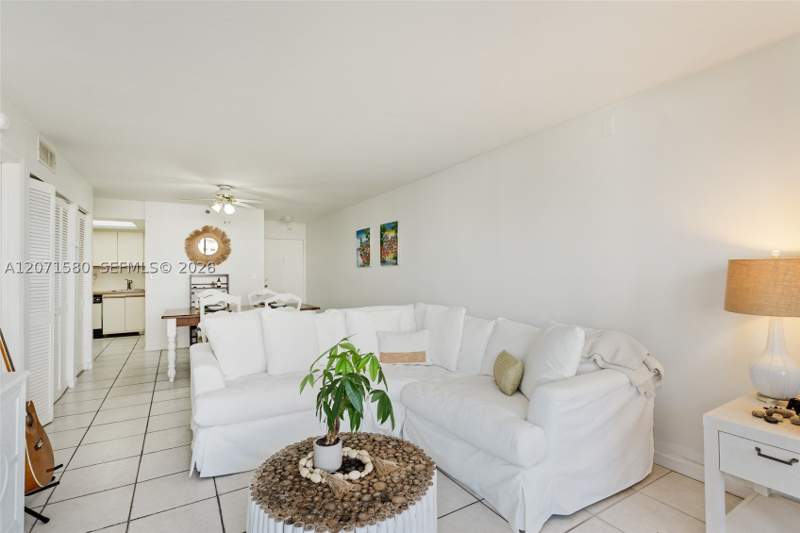 1 bedroom Condominium at 1775 Washington Ave 5D, Parc Plaza Condo, Miami Beach — photo 2