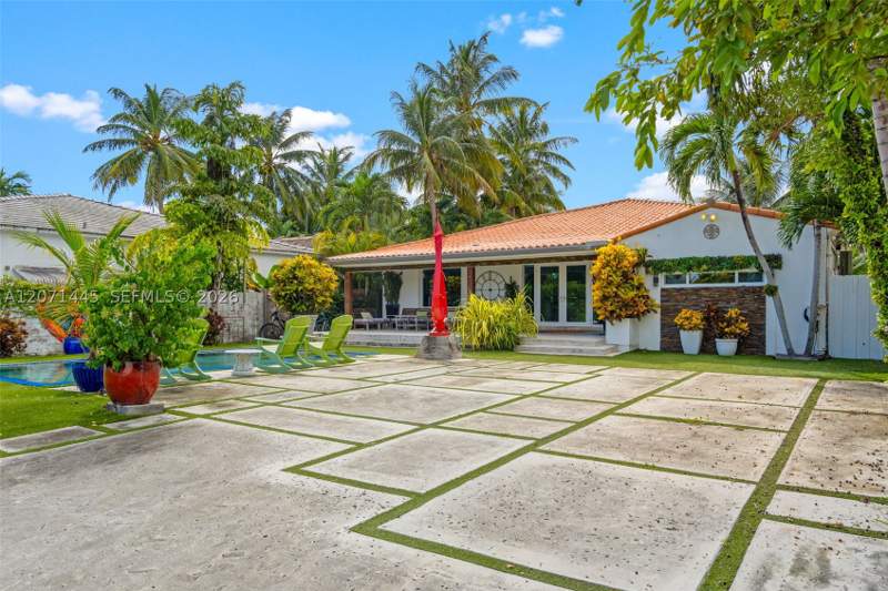 4 bedroom SingleFamilyResidence at 7970 Hawthorne Ave, Biscayne Point, Miami Beach — photo 5