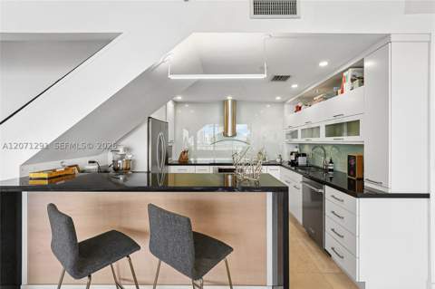 1000 Venetian Way 1108, Miami FL - photo 7 of 40