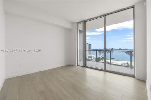 1400 Biscayne Blvd 1905, Miami FL - photo 11 of 27