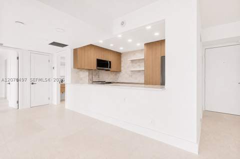 100 Bayview Dr 1626, Sunny Isles Beach FL - photo 8 of 40