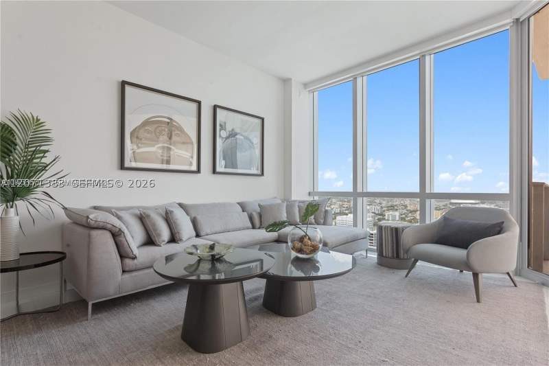 1 bedroom Condominium at 851 NE 1st Ave 4106, Paramount Miami Worldcent, Miami — photo 3