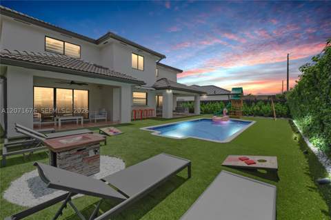 14241 SW 160th Ter, Miami FL - photo 6 of 29