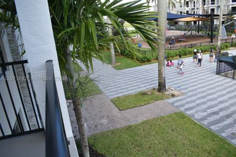 4640 NW 84 16, Doral FL - photo 12 of 52