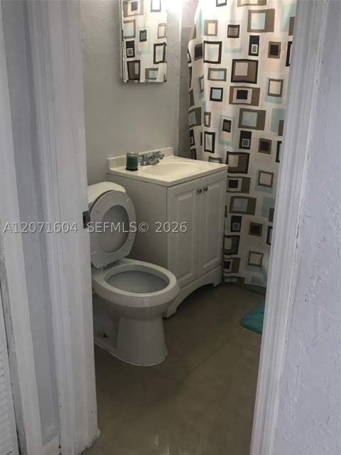 21625 SW 109th Ave, Miami FL - photo 7 of 13