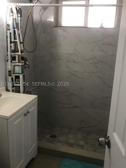 21625 SW 109th Ave, Miami FL - photo 8 of 13