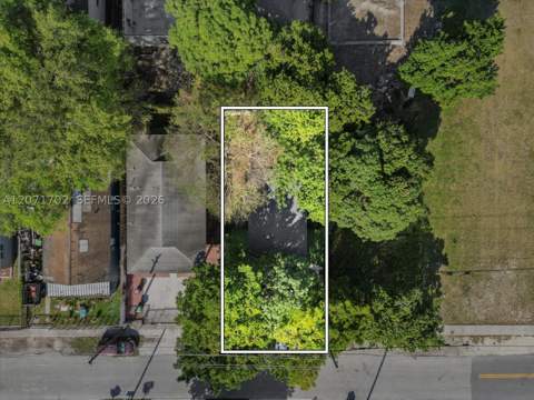 1829 NW 62nd Ter, Miami FL - photo 9 of 44