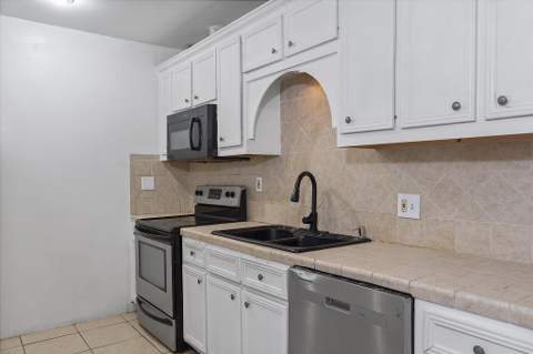 16025 NW 20th Avenue, Miami Gardens FL - photo 16 of 46