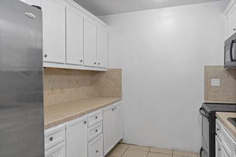 16025 NW 20th Avenue, Miami Gardens FL - photo 17 of 46