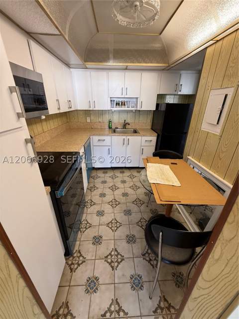 2025 NE 164th St 707, North Miami Beach FL - photo 10 of 17