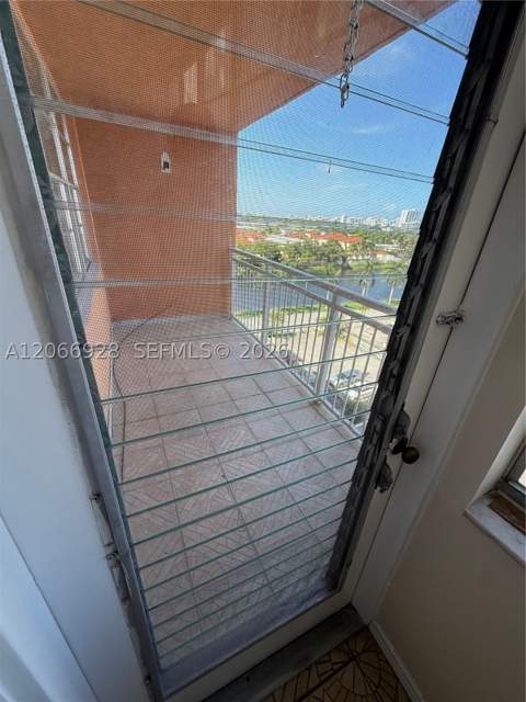 2025 NE 164th St 707, North Miami Beach FL - photo 13 of 17
