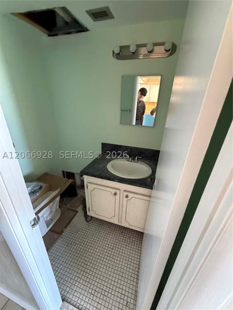 2025 NE 164th St 707, North Miami Beach FL - photo 7 of 17