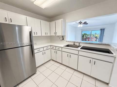 5199 NW 7th St 501E, Miami FL - photo 6 of 19