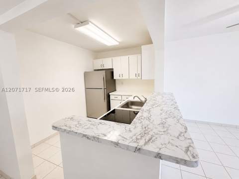 5199 NW 7th St 501E, Miami FL - photo 7 of 19