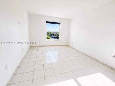 5199 NW 7th St 501E, Miami FL - photo 9 of 19