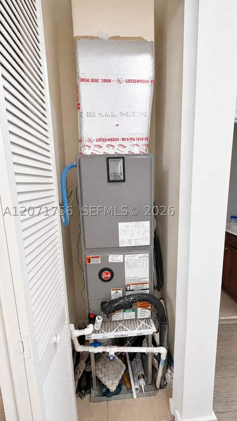 8876 W 35th Way, Hialeah FL - photo 19 of 30