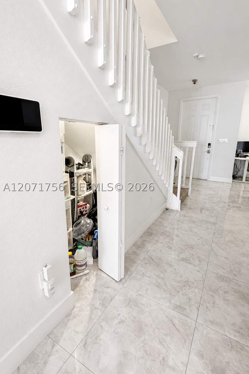 3 bedroom Townhouse at 8876 W 35th Way, Bellagio Villas, Hialeah — photo 3