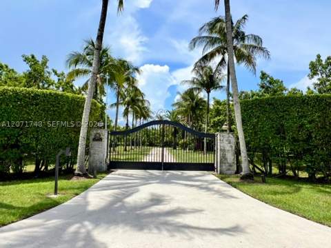 19345 SW 240th St, Homestead FL - photo 8 of 177
