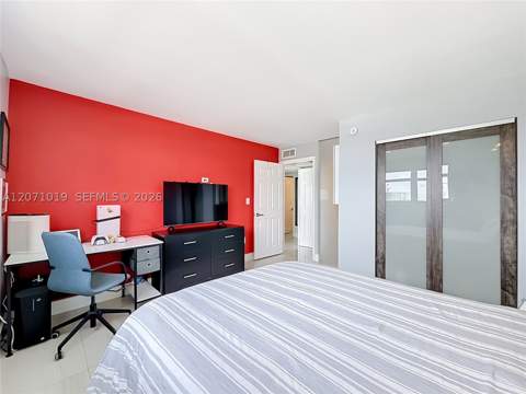 6900 Bay Dr 11G, Miami Beach FL - photo 13 of 40