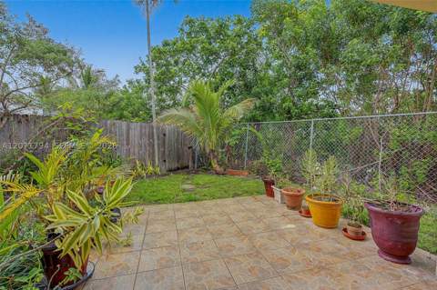 14963 SW 74th Ter, Miami FL - photo 10 of 24