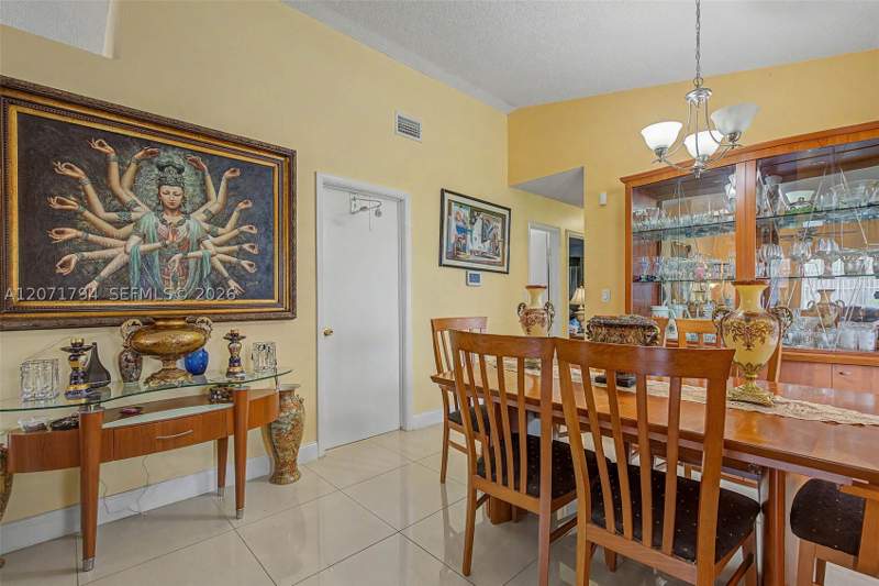 3 bedroom SingleFamilyResidence at 14963 SW 74th Ter, Sunset Shores, Miami — photo 5
