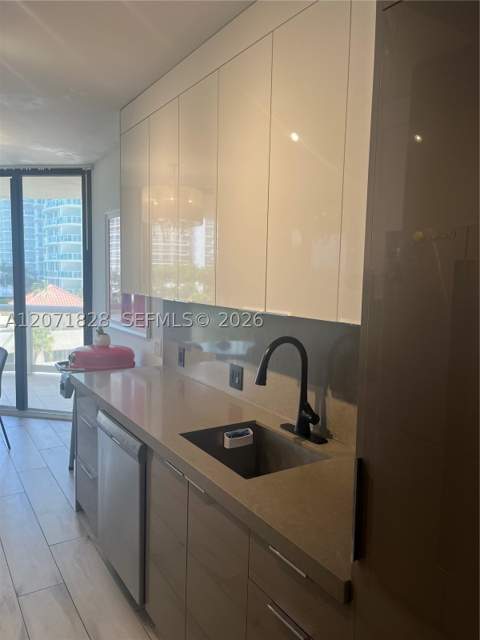 20191 E Country Club Dr 503, Aventura FL - photo 16 of 28