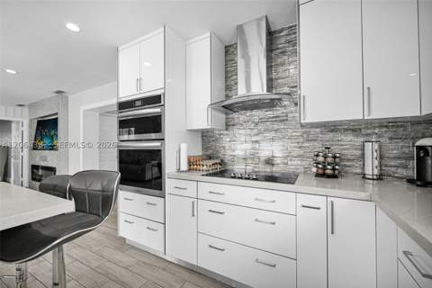 8251 NW 185th St, Hialeah FL - photo 15 of 39