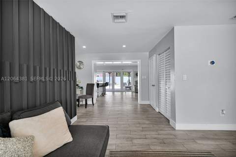 8251 NW 185th St, Hialeah FL - photo 8 of 39