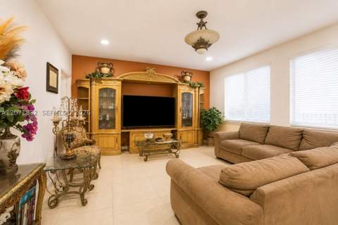 20551 NW 7th Ct, Miami Gardens FL - photo 10 of 39