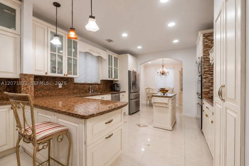 6 bedroom SingleFamilyResidence at 20551 NW 7th Ct, Sport Acres, Miami Gardens — photo 2