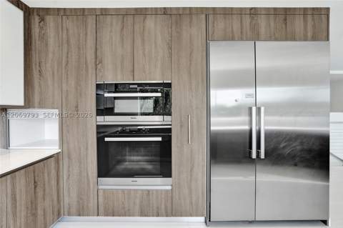 19231 NE 22nd Ave, Miami FL - photo 13 of 40