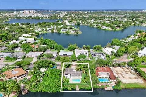 19231 NE 22nd Ave, Miami FL - photo 6 of 40