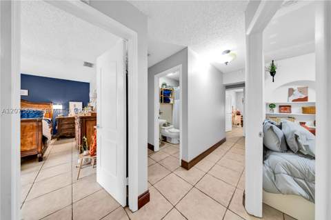 13991 SW 159 terrace, Miami FL - photo 10 of 25