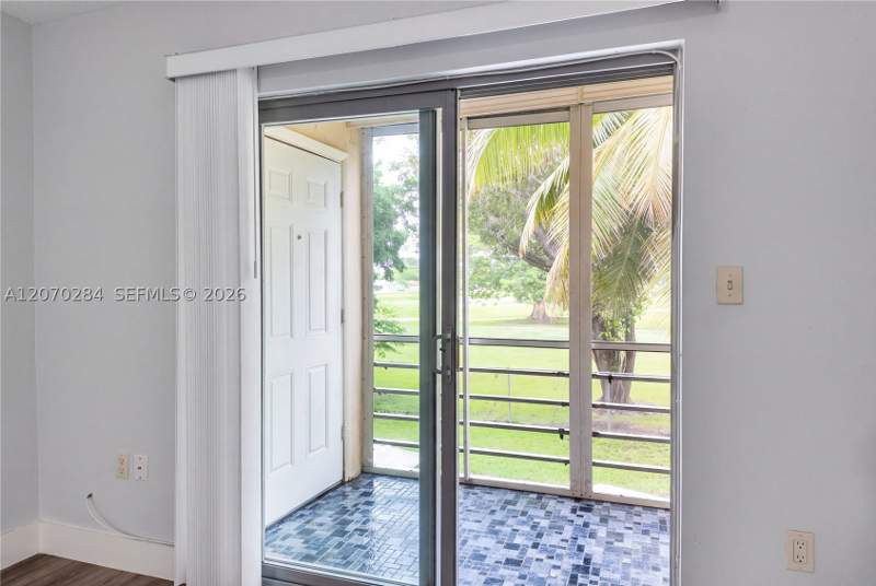 2 bedroom Condominium at 15888 SW 95th Ave 209, Palmetto Fairway Condo, Miami — photo 4