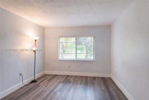 15888 SW 95th Ave 209, Miami FL - photo 8 of 22
