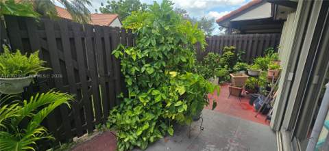 4844 SW 152nd Ct F-37, Miami FL - photo 14 of 17