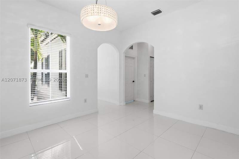 3 bedroom SingleFamilyResidence at 9232 SW 171st Ct, Kendall Commons Residenti, Miami — photo 5
