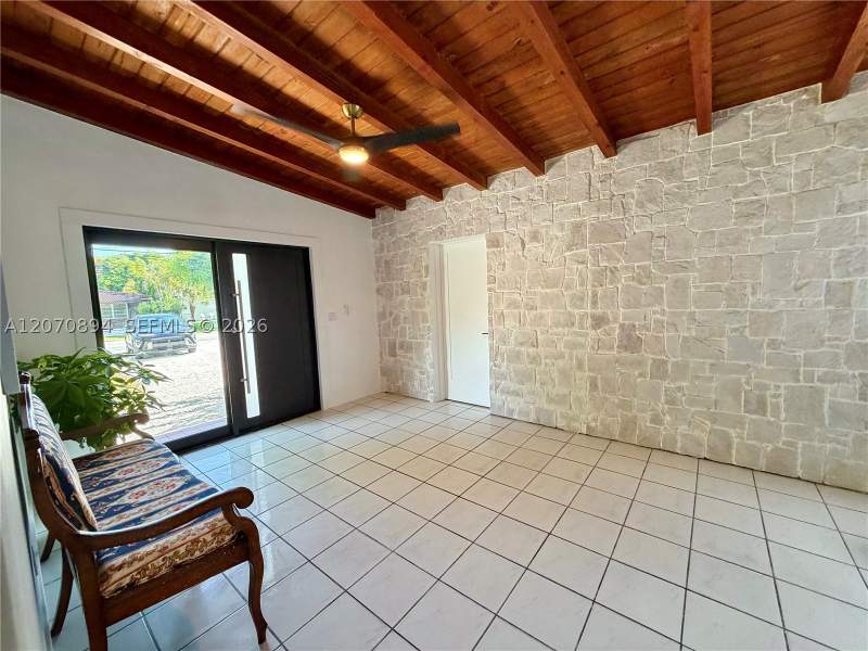 3 bedroom SingleFamilyResidence at 6561 SW 34th St, Coral Villas Rev, Miami — photo 3
