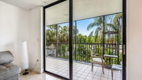 900 NE 195th Street 217, Miami FL - photo 6 of 38