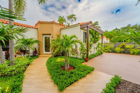 2483 SW 24th St, Miami FL - photo 11 of 79