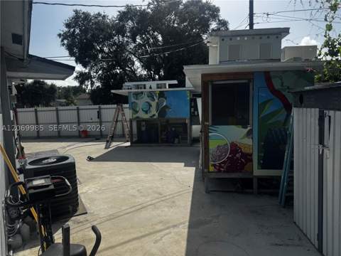 15200 Railroad Dr, Miami Gardens FL - photo 12 of 27