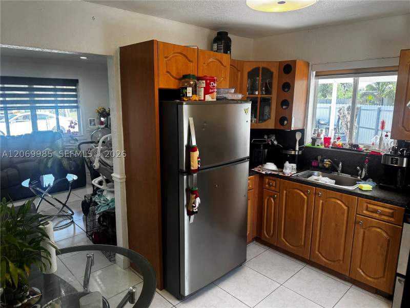 2 bedroom SingleFamilyResidence at 15200 Railroad Dr, Rainbow Gardens, Miami Gardens — photo 4