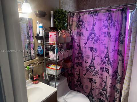 15200 Railroad Dr, Miami Gardens FL - photo 8 of 27
