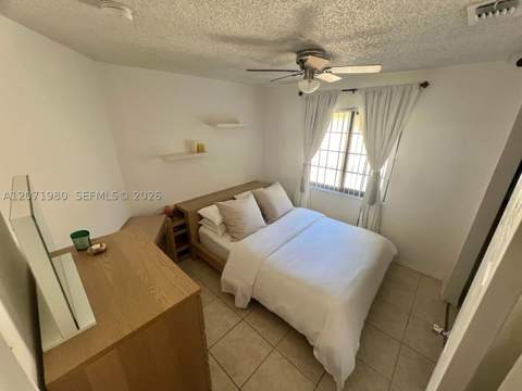 1133 NE 210th Ter, Miami FL - photo 16 of 34