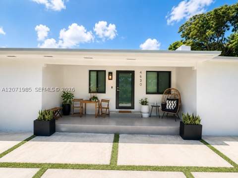 4630 SW 3rd St, Miami FL - photo 6 of 29