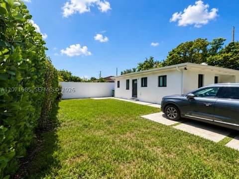 4630 SW 3rd St, Miami FL - photo 7 of 29