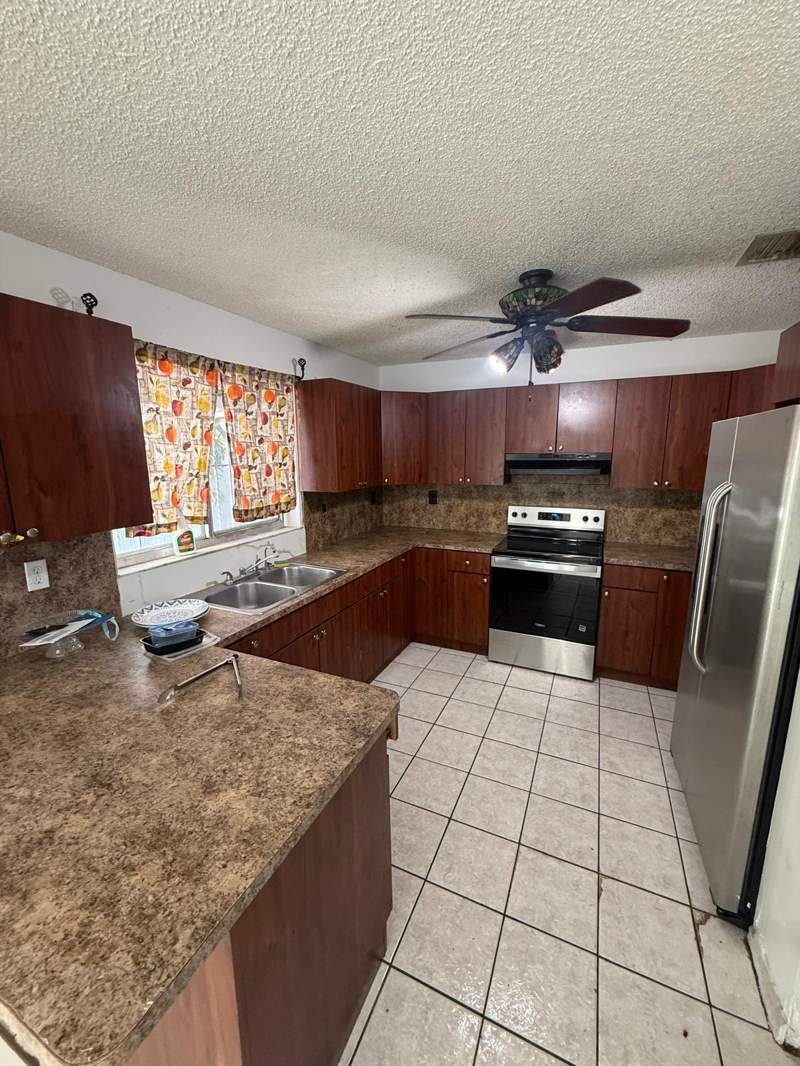 4 bedroom SingleFamilyResidence at 29714 SW 158th Court, Greenwood Villas, Homestead — photo 2