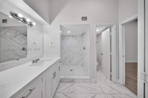 6637 NW 181st Ln, Hialeah FL - photo 13 of 45
